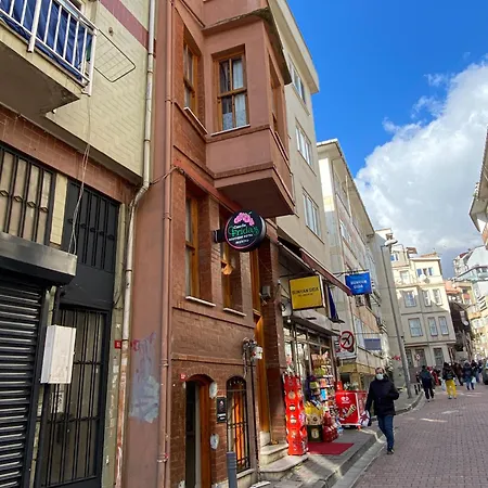 Casa De Frida's Besiktas Istanbul